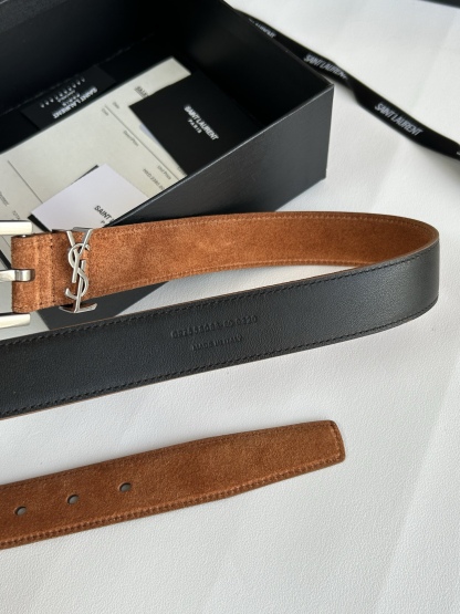 聖羅蘭 女士腰帶，進口小牛皮 配以CASSANDRE 標識腰帶環。古銅色金銀五金可選。精緻優雅的設計，寬度3.0cm
