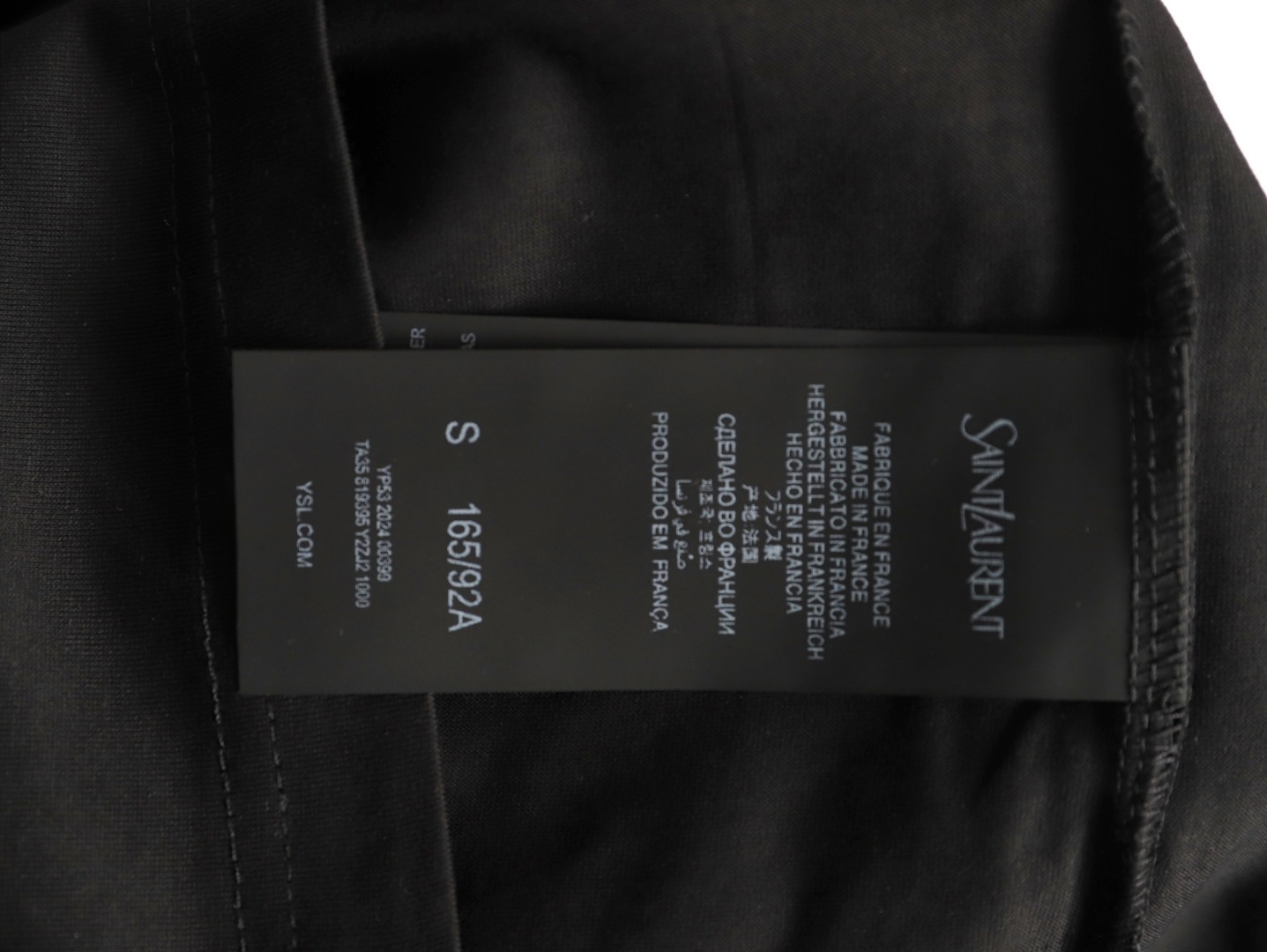 🔝SAINT LAURENT聖羅蘭SLP 小標純色徽標短袖T恤
正品購入開發，50支雙股精品賽爾棉170克，1*1拉架羅紋280克，進口刺繡，面料酵洗，定制1：1商標，寬松版型
B Size：S-XL