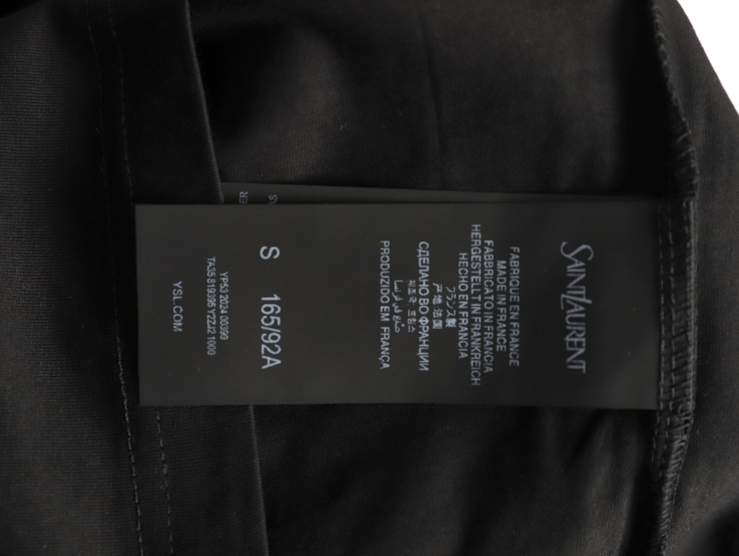 🔝SAINT LAURENT聖羅蘭SLP 小標純色徽標短袖T恤
正品購入開發，50支雙股精品賽爾棉170克，1*1拉架羅紋280克，進口刺繡，面料酵洗，定制1：1商標，寬松版型
B Size：S-XL