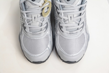 Asics Gel-NYC 亞瑟士運動休閒透氣專業跑鞋 
貨號: 1203A280 020
尺碼：36 37 37.5 38 39.5 40 40.5 41.5 42 42.5 43.5 44 45