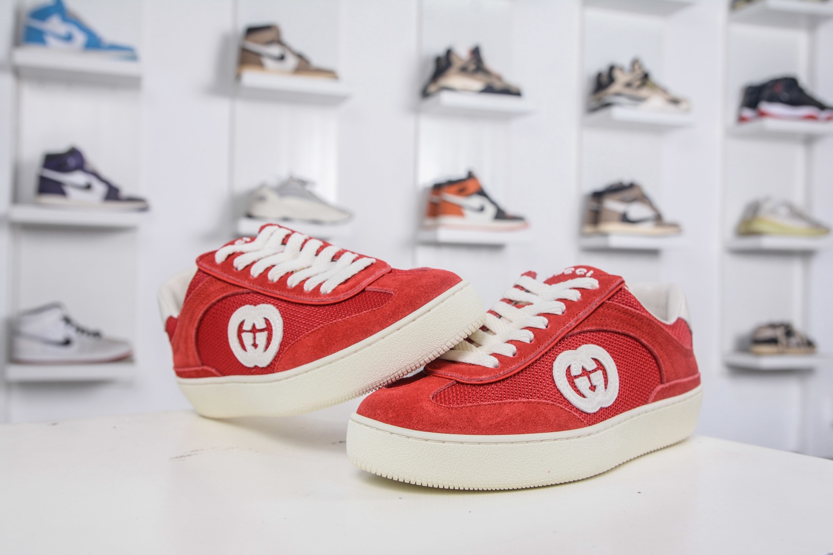Gucci 古馳G75 圓頭系帶運動鞋
尺碼：35 36 37 38 39 40 41 42 43 44 45 46