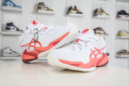 ASICS亞瑟士網球鞋小德球鞋 COURT FF3 NOVAK德約科維奇專業球鞋 專業跑步鞋鞋減震助彈防滑氣跑步鞋 (高幫減震助彈)亞瑟士是專業的跑步鞋款 腳後跟搭載後跟穩定 將啓動時的橫向力化解成縱向力幫助運動員起跳
貨號: 1041A522 966
尺碼: 36 37 37.5 38 39 39.5 40.5 41.5 42 42.5 43.5 44 45 46