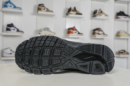 NK Air Zoom Vomero 20 經典復古潮流運動跑鞋 
貨號：HF7069 100
SIZE：36 36.5 37.5 38 38.5 39 40 40.5 41 42 42.5 43 44 45