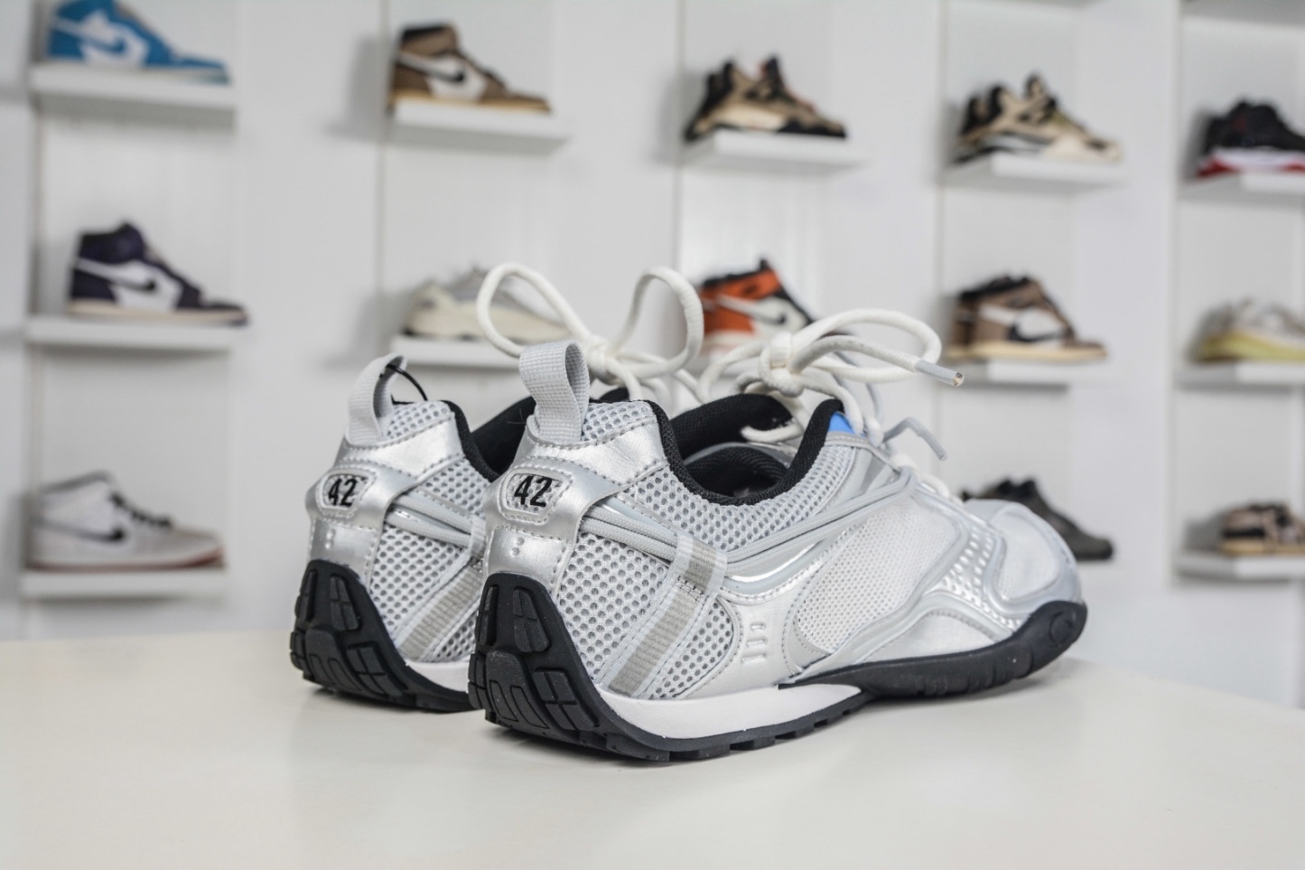 Balenciaga巴黎世家 25代 Radar 圓頭系帶 做舊效果 巴黎新款 
貨號：865703 WSTGL 9114
尺碼：35 36 37 38 39 40 41 42 43 44 45