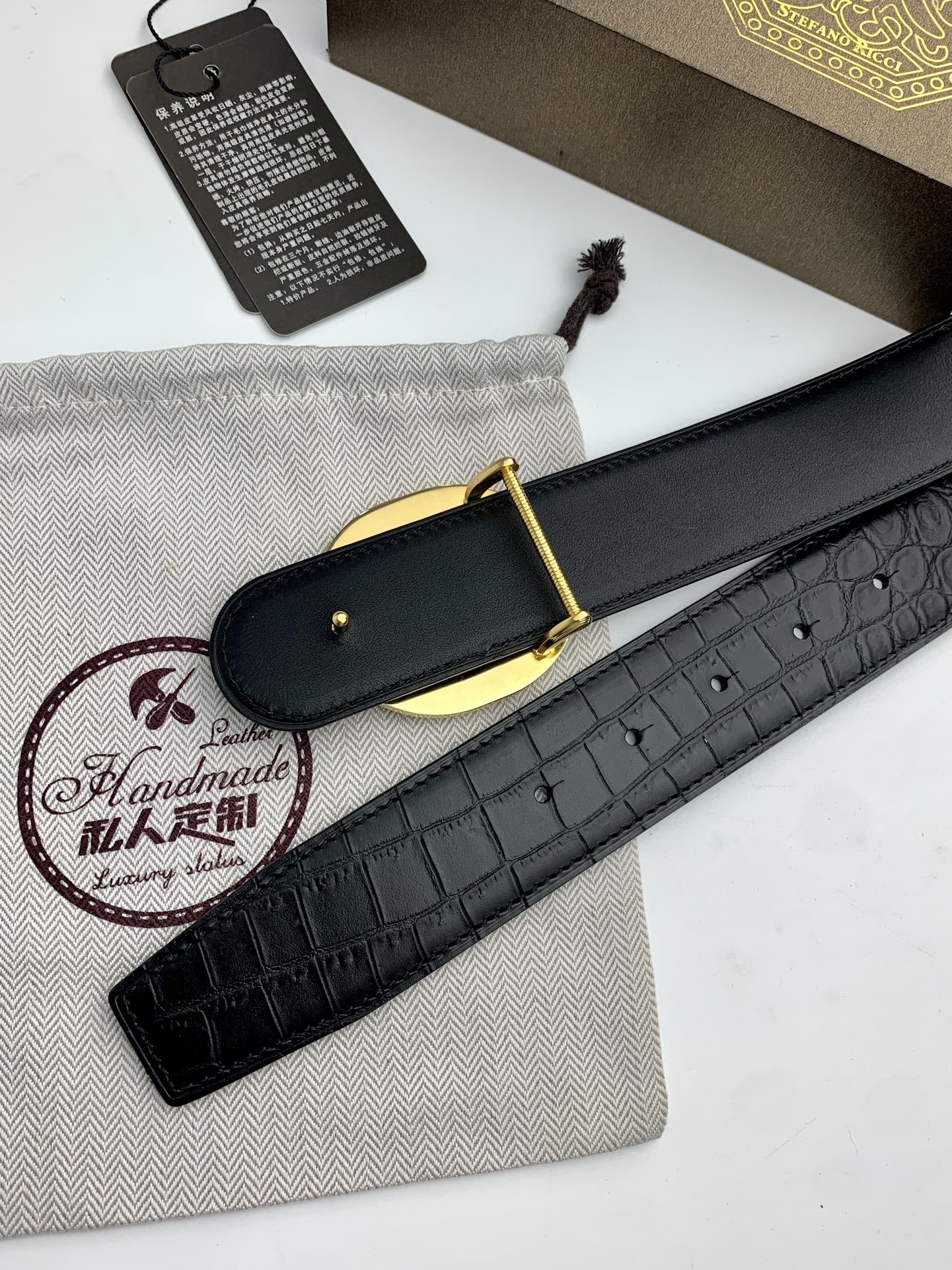 【史蒂芬】專櫃鰐魚紋黑色牛皮腰帶，元夾層系列，搭配新款不鏽鋼虎頭扣，寬度3.8cm，長度不可調節，尺碼（85-110）具有獨特吸引力！