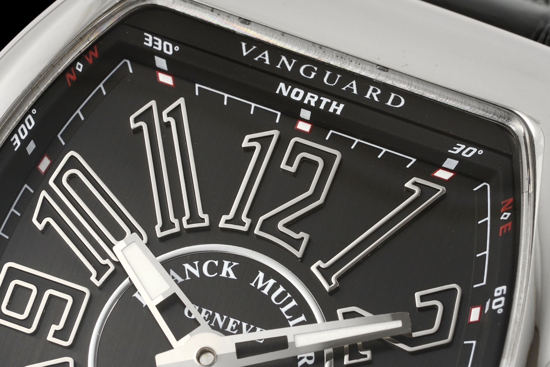 RMS 最新款 頂級復刻 法蘭克穆勒V45 Vanguard陀飛輪系列 歷時多年研發機芯 
1 1:1 超級復刻原裝複雜法穆蘭陀飛輪機芯 細節完美到位 打造正品機芯獨具的雙發條盒 超薄工藝 
2超長72小時動力儲存 告別每天手動上鏈 高端玩家的定制款 把頭上鏈30個半圈 發條盒為滿 不需要過度上鏈 
3 千錘百鍊 316L精鋼表殼 超薄表殼 與原裝一致厚度 彎曲弧度 更加貼合手腕 佩戴舒適 
4 純正進口意大利小牛皮 貼合手感品質一流的進口氟橡膠錶帶 與正版全完通用互換
5瑞士工程師 原版機芯拆解 一比一