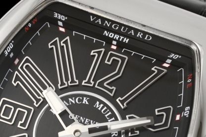 RMS 最新款 頂級復刻 法蘭克穆勒V45 Vanguard陀飛輪系列 歷時多年研發機芯 
1 1:1 超級復刻原裝複雜法穆蘭陀飛輪機芯 細節完美到位 打造正品機芯獨具的雙發條盒 超薄工藝 
2超長72小時動力儲存 告別每天手動上鏈 高端玩家的定制款 把頭上鏈30個半圈 發條盒為滿 不需要過度上鏈 
3 千錘百鍊 316L精鋼表殼 超薄表殼 與原裝一致厚度 彎曲弧度 更加貼合手腕 佩戴舒適 
4 純正進口意大利小牛皮 貼合手感品質一流的進口氟橡膠錶帶 與正版全完通用互換
5瑞士工程師 原版機芯拆解 一比一