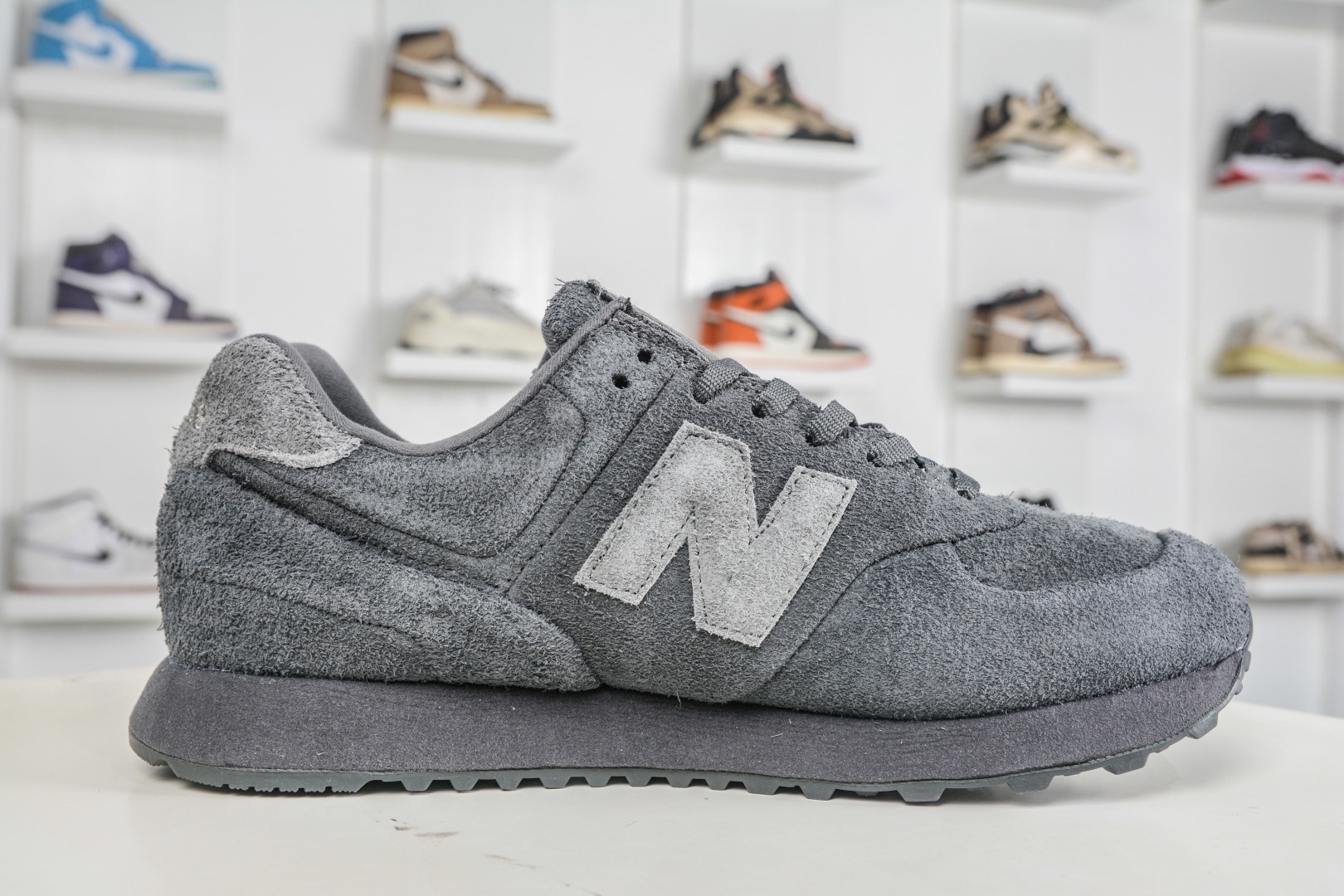 Stone Island x New Balance NB574 石頭島聯名低幫復古慢跑鞋 
貨號：U574BST1
Size：36-45