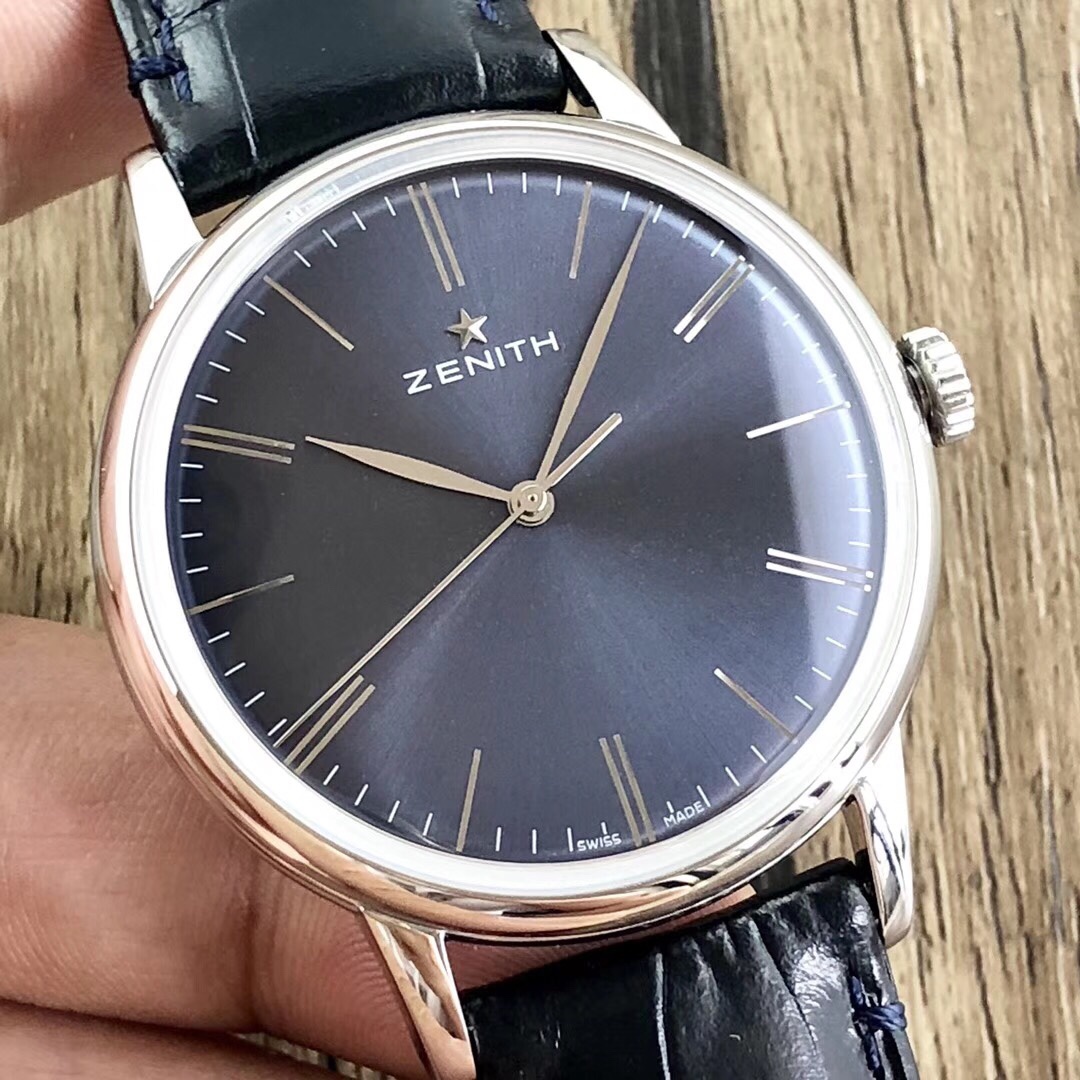 【真力時】菁英系列：一切來得剛剛好！
  機芯：進口9015改制ELITE6150型號-剛剛好
  表殼：原版開模42MM/316L精鋼-剛剛好
  玻璃：弧形雙面防眩處理藍寶石-剛剛好
  字面：字釘鐫刻/鍍銠太陽紋/琢面指針-剛剛好
  皮帶：精選意大利牛皮+膠質底皮-剛剛好
  表扣：原版制動折疊扣-剛剛好
原版開模超級復刻，歷盡兩年時間突破各種工藝難關，到達一切剛剛好的效果！