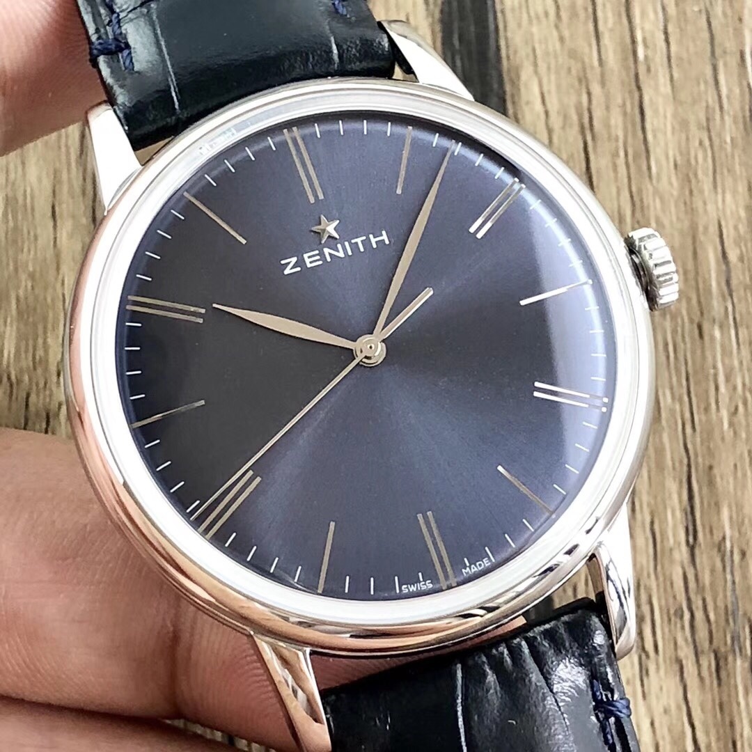 【真力時】菁英系列：一切來得剛剛好！
  機芯：進口9015改制ELITE6150型號-剛剛好
  表殼：原版開模42MM/316L精鋼-剛剛好
  玻璃：弧形雙面防眩處理藍寶石-剛剛好
  字面：字釘鐫刻/鍍銠太陽紋/琢面指針-剛剛好
  皮帶：精選意大利牛皮+膠質底皮-剛剛好
  表扣：原版制動折疊扣-剛剛好
原版開模超級復刻，歷盡兩年時間突破各種工藝難關，到達一切剛剛好的效果！