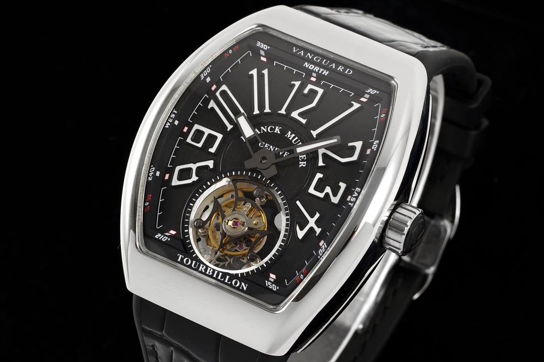RMS 最新款 頂級復刻 法蘭克穆勒V45 Vanguard陀飛輪系列 歷時多年研發機芯 
1 1:1 超級復刻原裝複雜法穆蘭陀飛輪機芯 細節完美到位 打造正品機芯獨具的雙發條盒 超薄工藝 
2超長72小時動力儲存 告別每天手動上鏈 高端玩家的定制款 把頭上鏈30個半圈 發條盒為滿 不需要過度上鏈 
3 千錘百鍊 316L精鋼表殼 超薄表殼 與原裝一致厚度 彎曲弧度 更加貼合手腕 佩戴舒適 
4 純正進口意大利小牛皮 貼合手感品質一流的進口氟橡膠錶帶 與正版全完通用互換
5瑞士工程師 原版機芯拆解 一比一