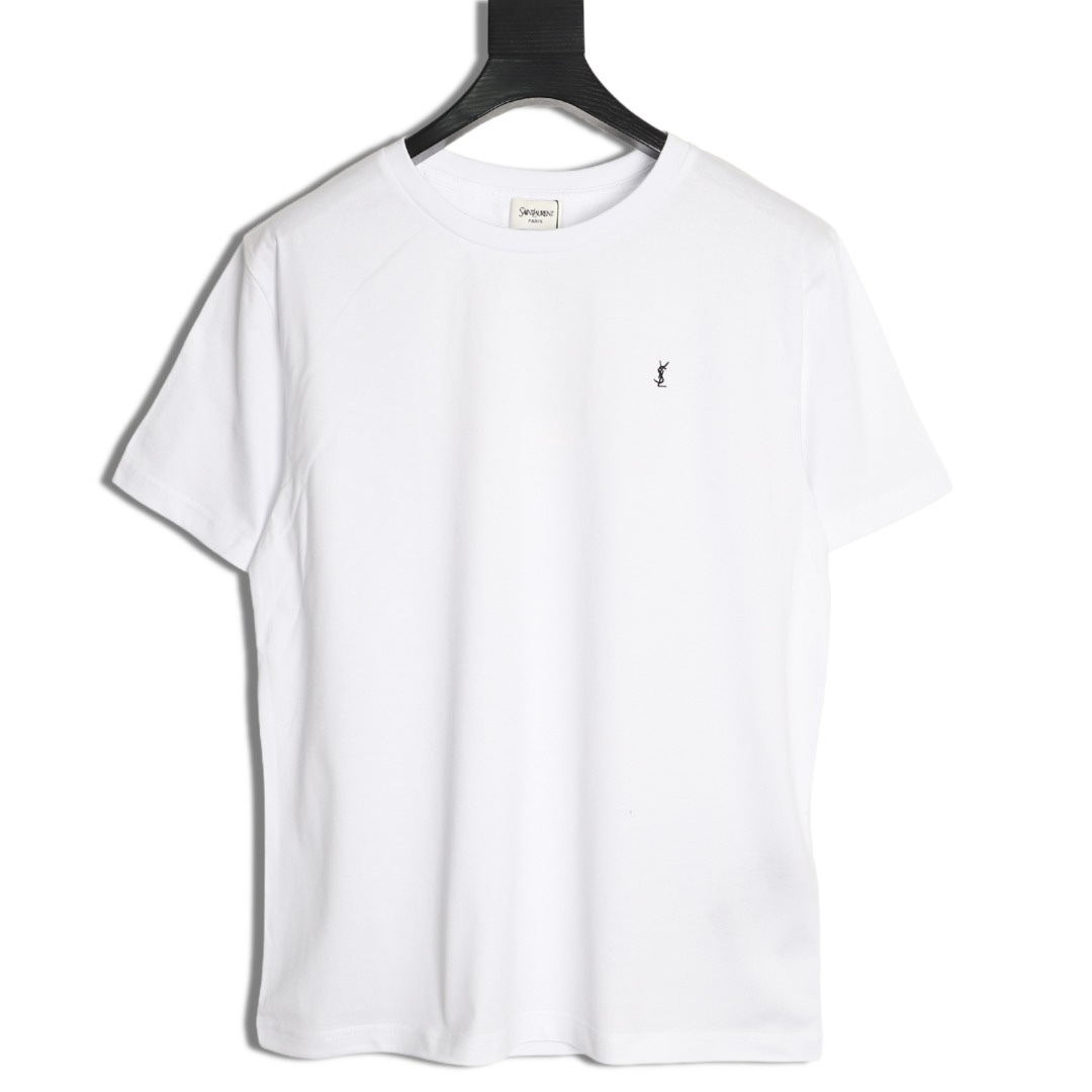 🔝SAINT LAURENT聖羅蘭SLP 小標純色徽標短袖T恤
正品購入開發，50支雙股精品賽爾棉170克，1*1拉架羅紋280克，進口刺繡，面料酵洗，定制1：1商標，寬松版型
B Size：S-XL