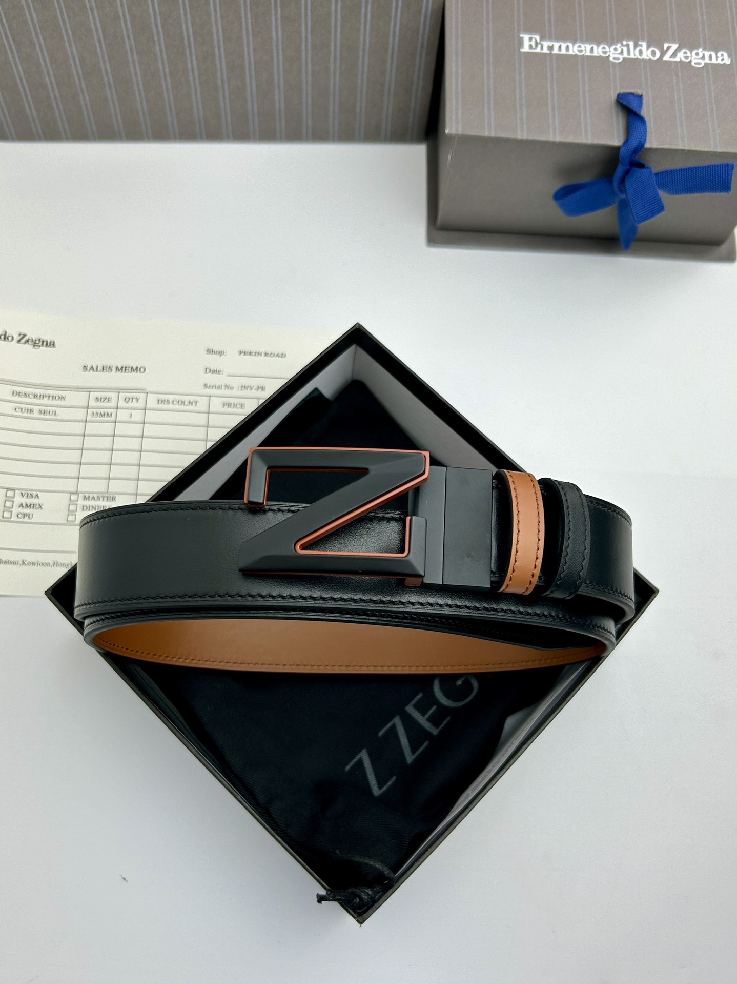 傑尼亞【Zegna】何謂當代男士 活動造型 系列，新款純銅旋轉Z字扣，雙面可用 隨心搭配，寬3.5cm，男士風尚的全新概念.