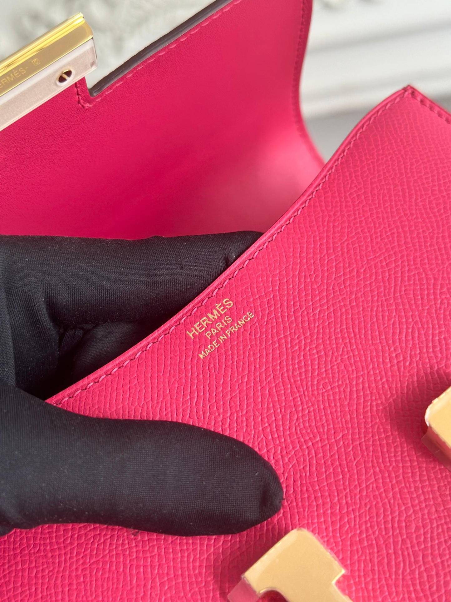 康康  空姐包  
constance  19cm  
epsom掌紋小牛皮  半收工  蠟線縫製