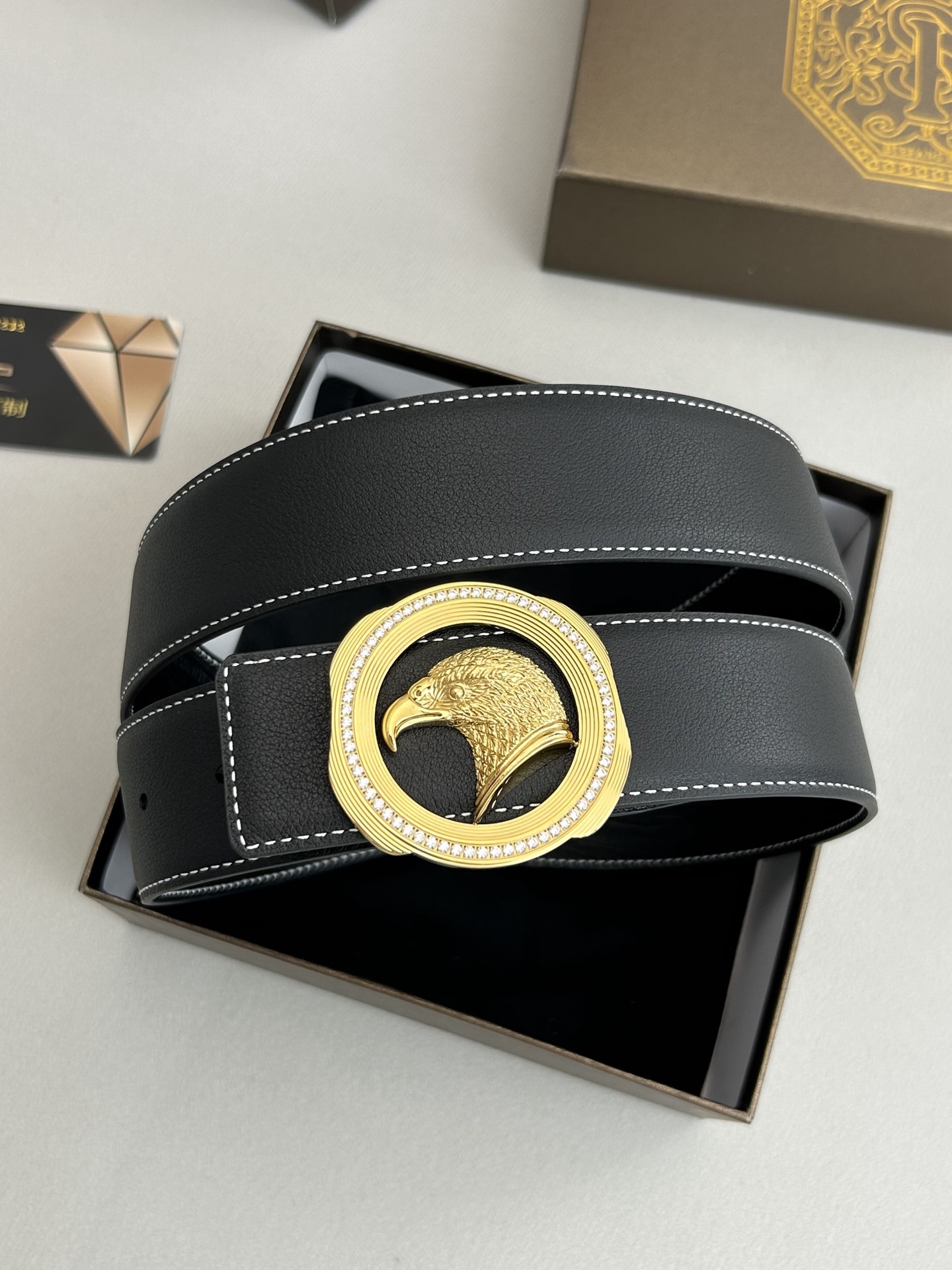 【史蒂芬】原版樹皮紋牛皮腰帶，搭配新款不鏽鋼鷹頭鑽扣，寬度3.8cm，雙面可用，長度不可調節，需要選擇合適的尺碼。具有獨特吸引力！