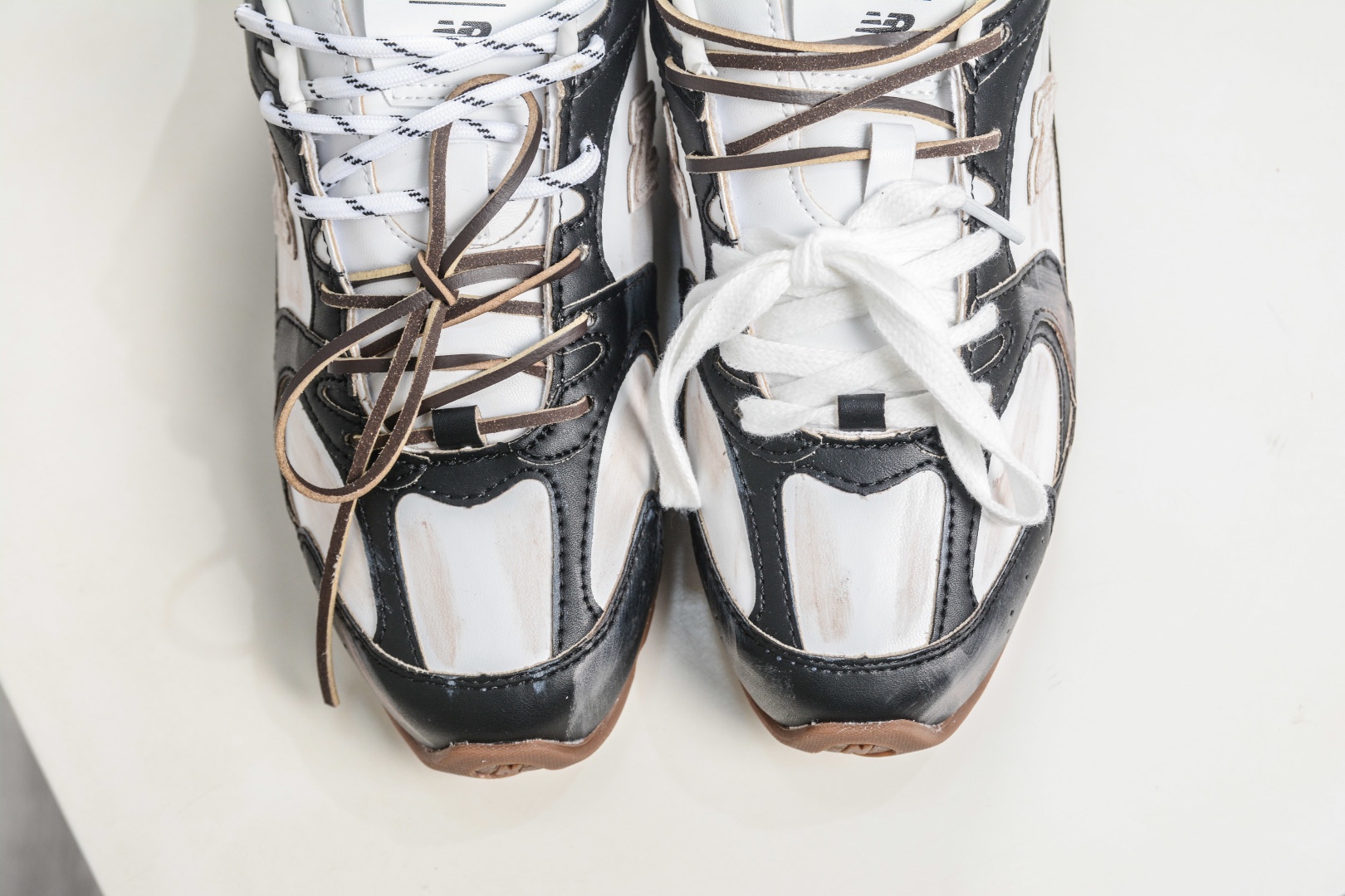 Miu Miu x New Balance聯名款運動鞋 New Balance 530 學院少女風 
尺碼：36 37 37.5 38 38.5 39.5 40 40.5 41.5 42 42.5 43 44 44.5 45