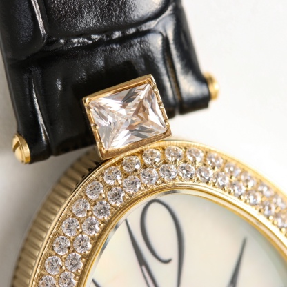 升級版[色]那不勒斯王后系列REINE DE NAPLES[色]高品質女士瑞士石英機芯女表、和機械腕表[色]設計靈感正是來自寶璣大師為那不勒斯王后卡洛琳·繆拉所創制的世界首枚腕表。該系列腕表採用鵝卵形的表殼和機芯，設計獨特，曲線優美，以時尚.優雅的形式表達現代女性的柔美與嫵媚，散髮著濃濃詩意。