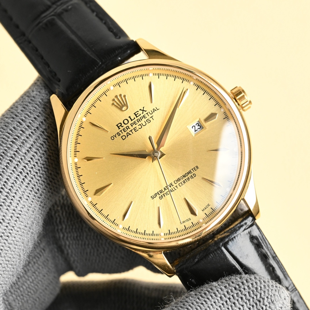 主推勞力士【ROLEX】男士腕表 採用獨特的錶盤設計 搭配而來的是更高檔奢華的勞力士， 初識勞力士必憧憬有朝一日能擁有它，戴上勞力士必順風順水必發達，你值得擁有，歡迎評鑒！！
機芯：搭配全新進口8215西鐵城（零返修） 尺寸：40鏡面：藍寶石玻璃永不刮花 材質：316L精鋼表殼 動力：儲存48小時 防水深度：100米意大利小牛皮帶，原裝針扣！