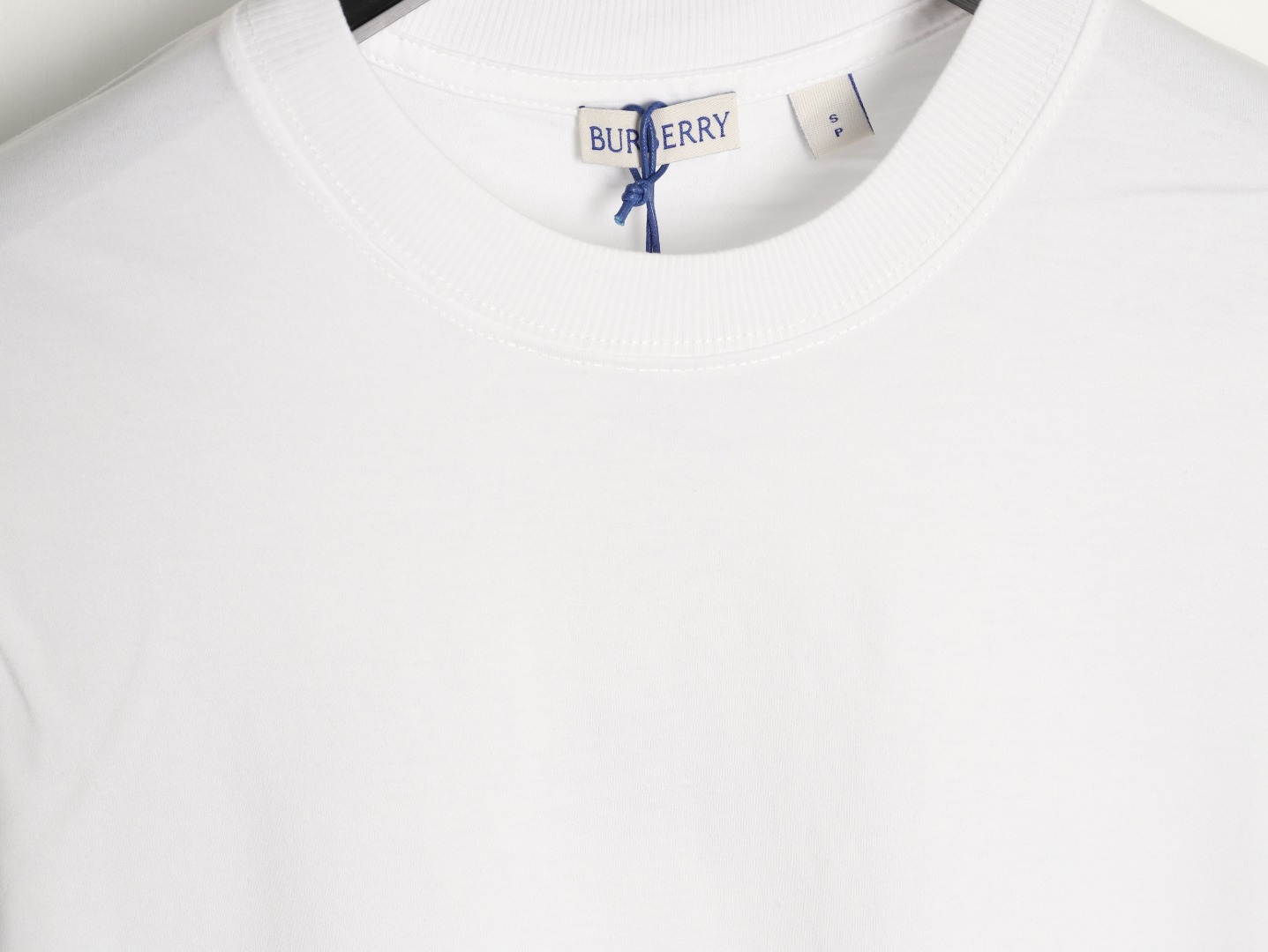 🔝BURBERRY巴寶莉BBR 格紋拼袖短袖T恤
正品購入，50支雙股100%精梳棉170克，2*2精品羅紋210克，面料拼接，面料酵洗，定制1：1商標，合身版型
B Size：S-XL