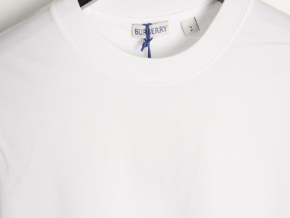 🔝BURBERRY巴寶莉BBR 格紋拼袖短袖T恤
正品購入，50支雙股100%精梳棉170克，2*2精品羅紋210克，面料拼接，面料酵洗，定制1：1商標，合身版型
B Size：S-XL