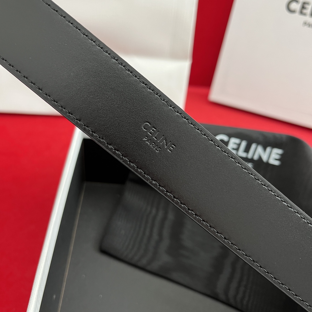 Celine/賽琳 款凱旋門腰帶 寬度3.0cm 男女通用款 💯採用數量稀少的原廠專用小牛皮 搭配精緻凱旋門搭扣 獨家頂級手工 進口邊油
