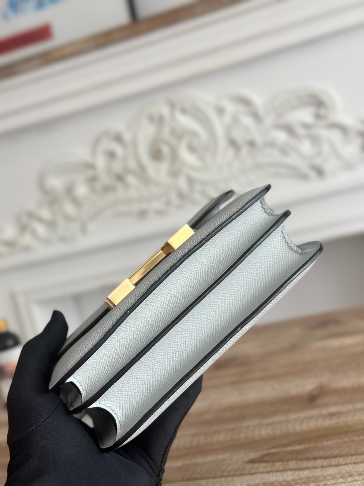 康康  空姐包  
constance  19cm  
epsom掌紋小牛皮  半收工  蠟線縫製