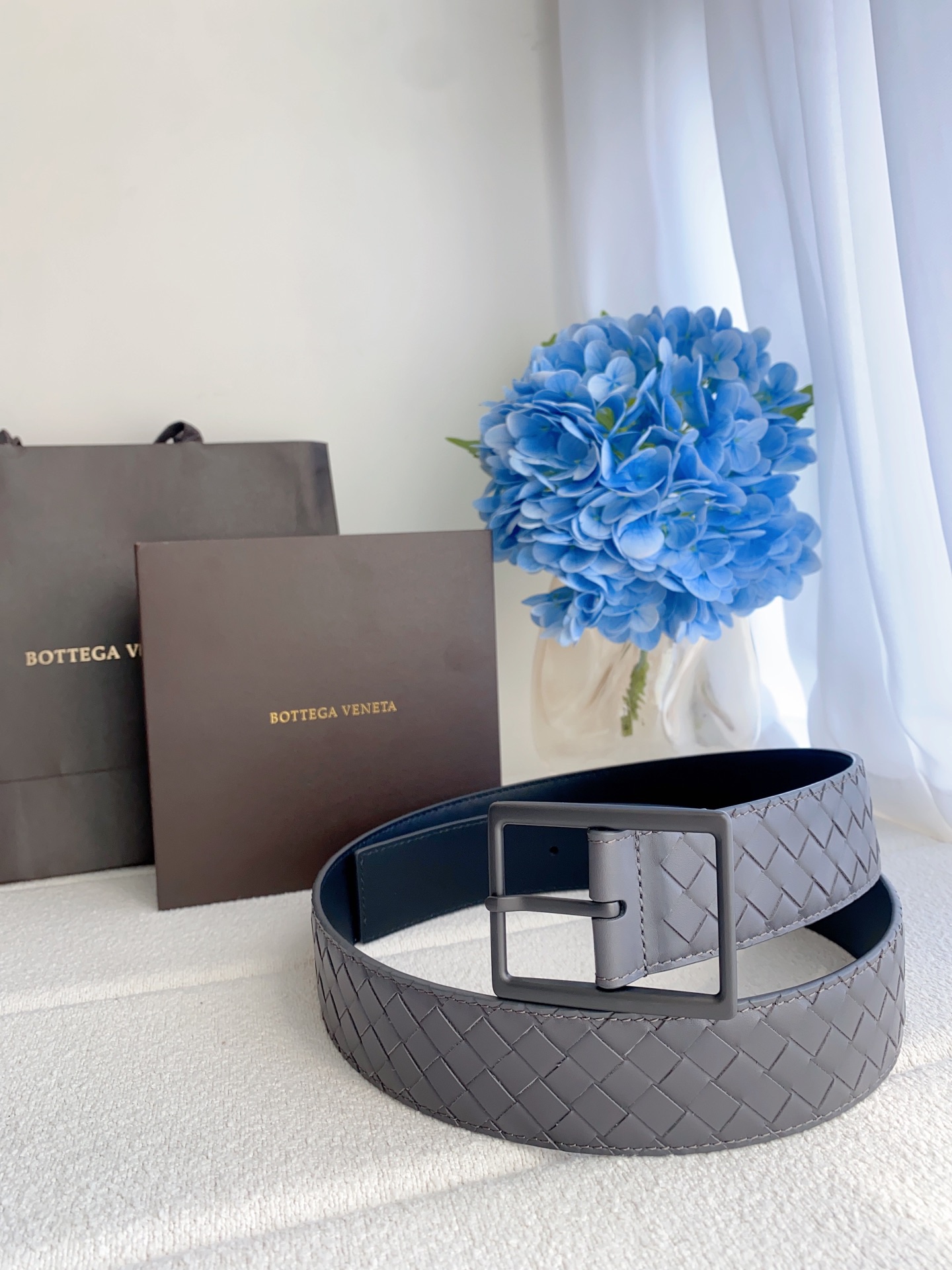 BV寶碟家，原單正品級 獨家進口小牛🐂皮， 工藝定制 ，手感極佳，完美極致。4.0cm