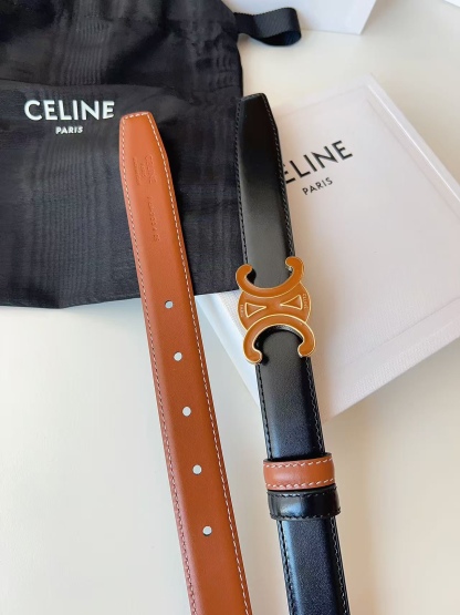 CÉLINE  凱旋門家新款ALIX 中號25毫米雙面腰帶
這款採用牛皮革，滴膠飾面，可拆卸橢圓形搭扣，雙面腰帶，TRIOMPHE雙面飾釘.
寬度：2.5cm