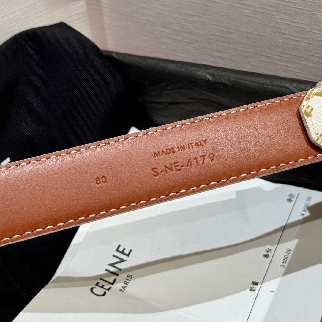 賽琳新款女士凱旋門腰帶
TRIOMPHE 雙面頂級小牛皮腰帶
百搭時尚潮流，寬度2.5cm