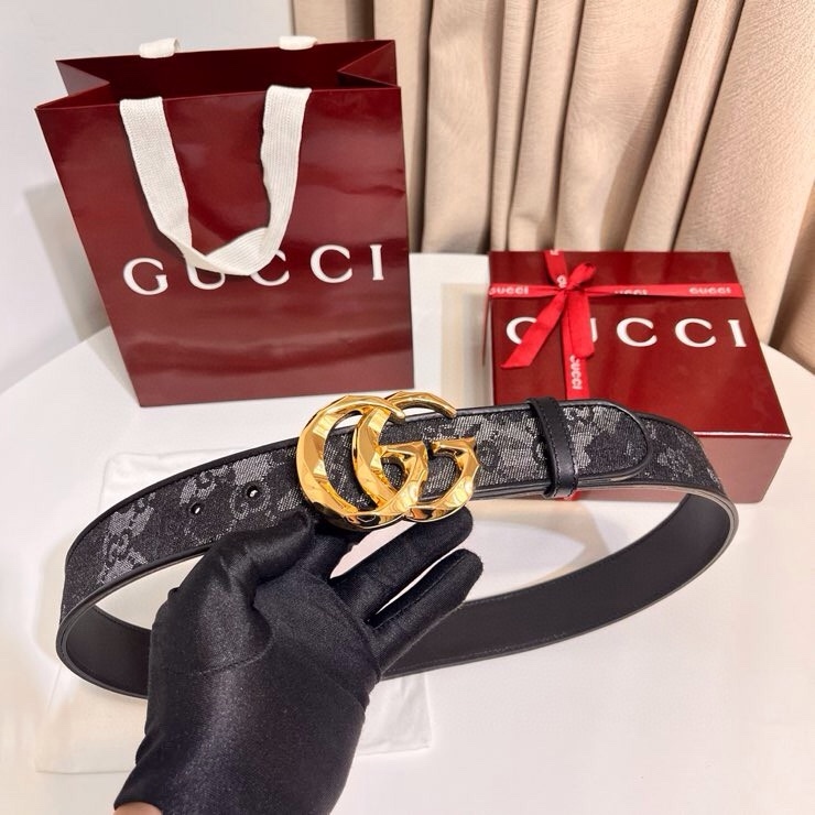 
古奇 新款 GG Marmont系列心選迷彩大理石紋GG帆布，為2026早春系列隨處可見的主要圖案之一增色添彩，40mm