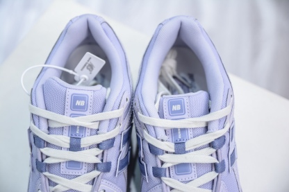 New Balance M1906R系列 
貨號：M1906RZV
尺碼：36 37 37.5 38 38.5 39.5 40 40.5 41.5 42 42.5 43 44 45 46.5