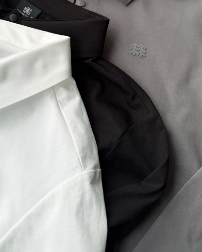 春季新款 KOLON SPORT可隆吸濕長袖防曬+抗菌SECOt恤翻領POLO
大身採用可隆自研面料，具有吸濕速乾，UPF215+防曬及Polygiene抑菌功能門襟採用激光切割工藝，結合肩部超聲波貼合工藝，提升細節品質感領口，門襟及下擺均採用熱壓工藝，外觀平整
