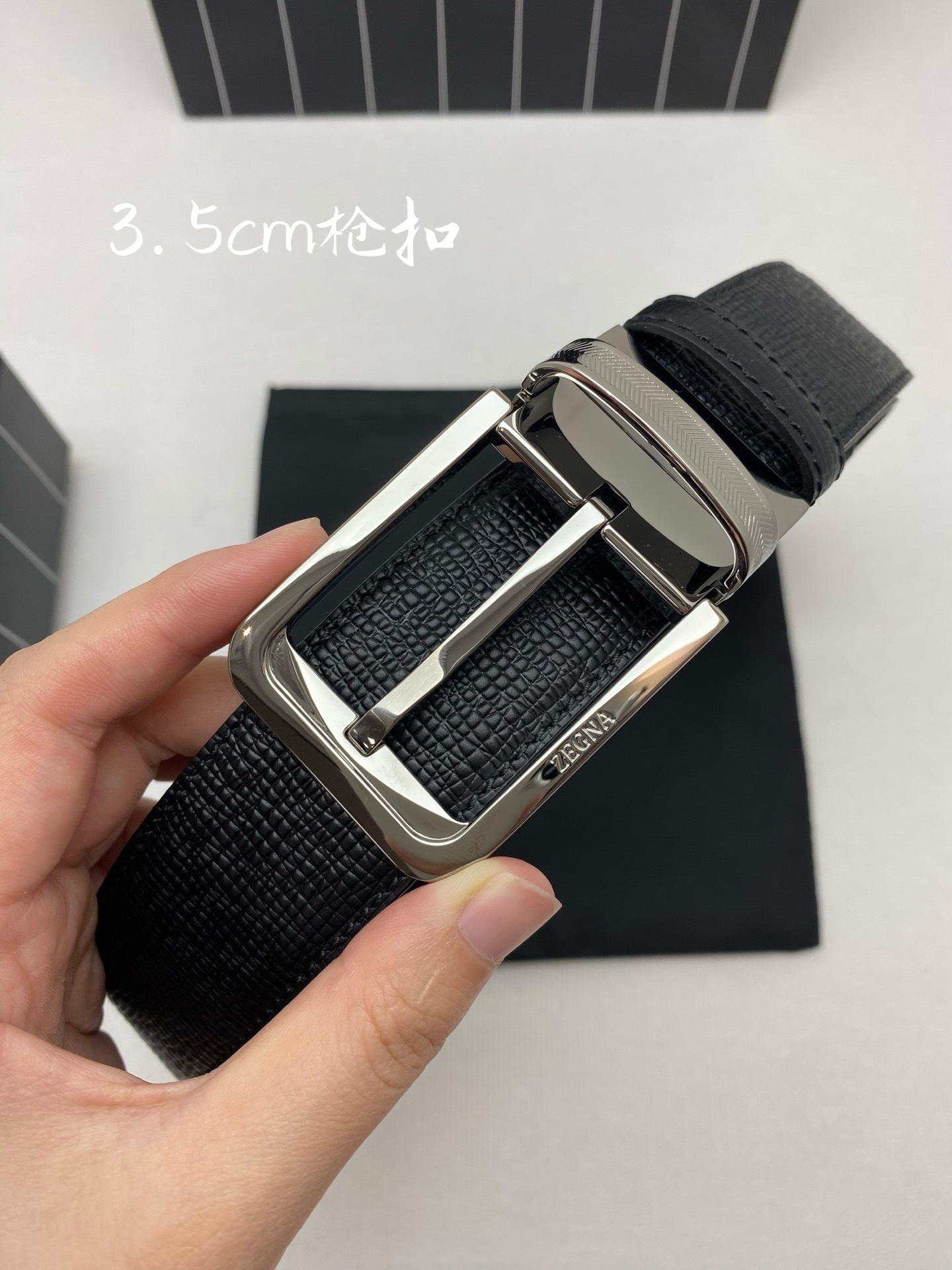 傑尼亞男士腰帶- 寬度35MM 精品扣精工打造  進口小牛皮 獨特設計工藝 手感柔軟 可以裁剪