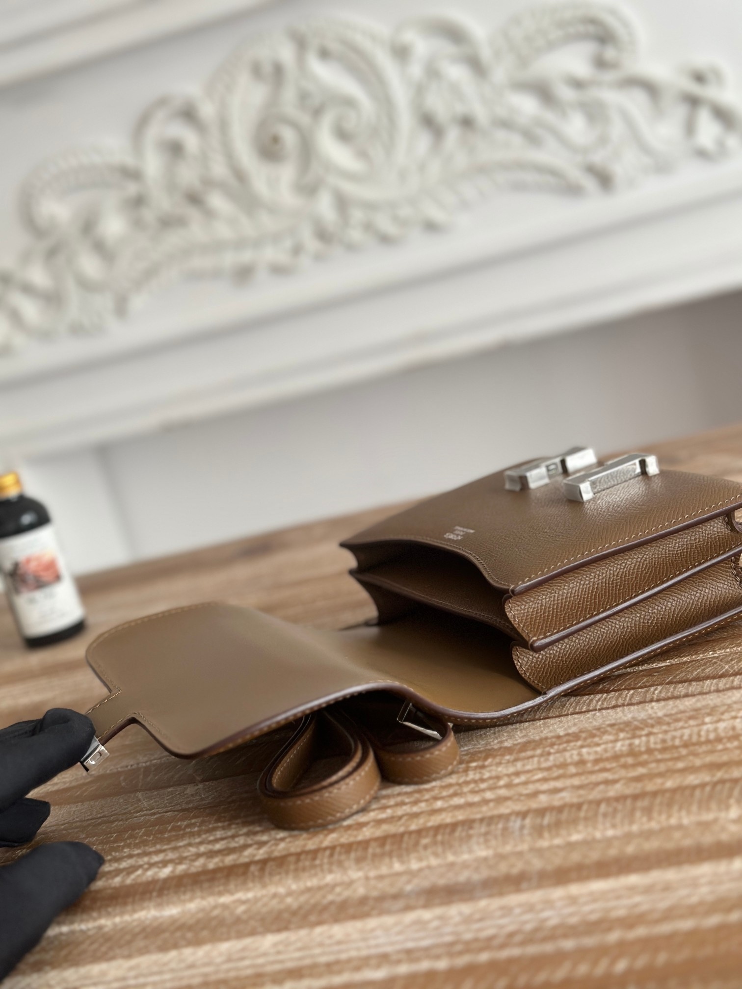 康康  空姐包  
constance  19cm  
epsom掌紋小牛皮  半收工  蠟線縫製