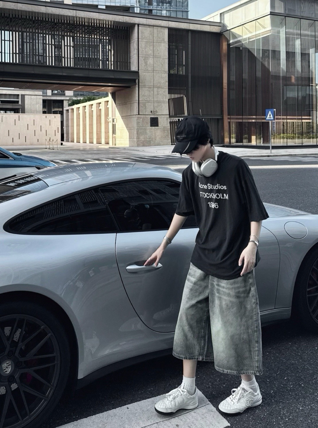 🔝Acne Studios 26SS 1996字母印花短袖T恤
面料是定制定染的32支220g原版雙紗棉，胚布經過高盂環保染色，裁大貨前還要進行高溫環縮水，降低縮水率的同時使得手感更柔軟舒適，印花方面必須五層膠漿，第一遍必須為進口打底漿，填平布料上極為細小的線洞，再由高溫床烤乾再劇頗色，採用油墨因熱平網印花，一共刷五層，每一層間隔為時間為30分鐘，才能保證出來的成品保持原版的質感，全套開發輔料
尺碼：S-XL