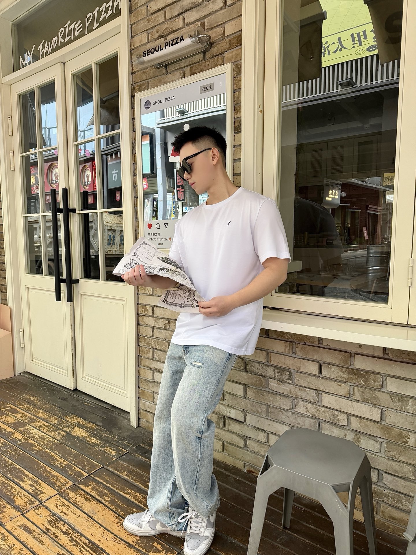 🔝SAINT LAURENT聖羅蘭SLP 小標純色徽標短袖T恤
正品購入開發，50支雙股精品賽爾棉170克，1*1拉架羅紋280克，進口刺繡，面料酵洗，定制1：1商標，寬松版型
B Size：S-XL