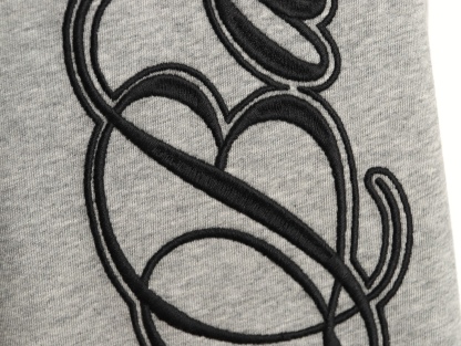 🔝BALENCIAGA巴黎世家BLCG 側邊草體字母短袖T恤
正品購入開發，40支雙紗巴黎棉210克，1*1配套十字羅紋280克，進口刺繡，面料酵洗，定制1：1商標，寬松版型
B Size：S-XL