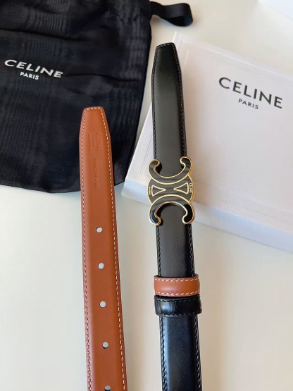CÉLINE  凱旋門家新款ALIX 中號25毫米雙面腰帶
這款採用牛皮革，滴膠飾面，可拆卸橢圓形搭扣，雙面腰帶，TRIOMPHE雙面飾釘.
寬度：2.5cm