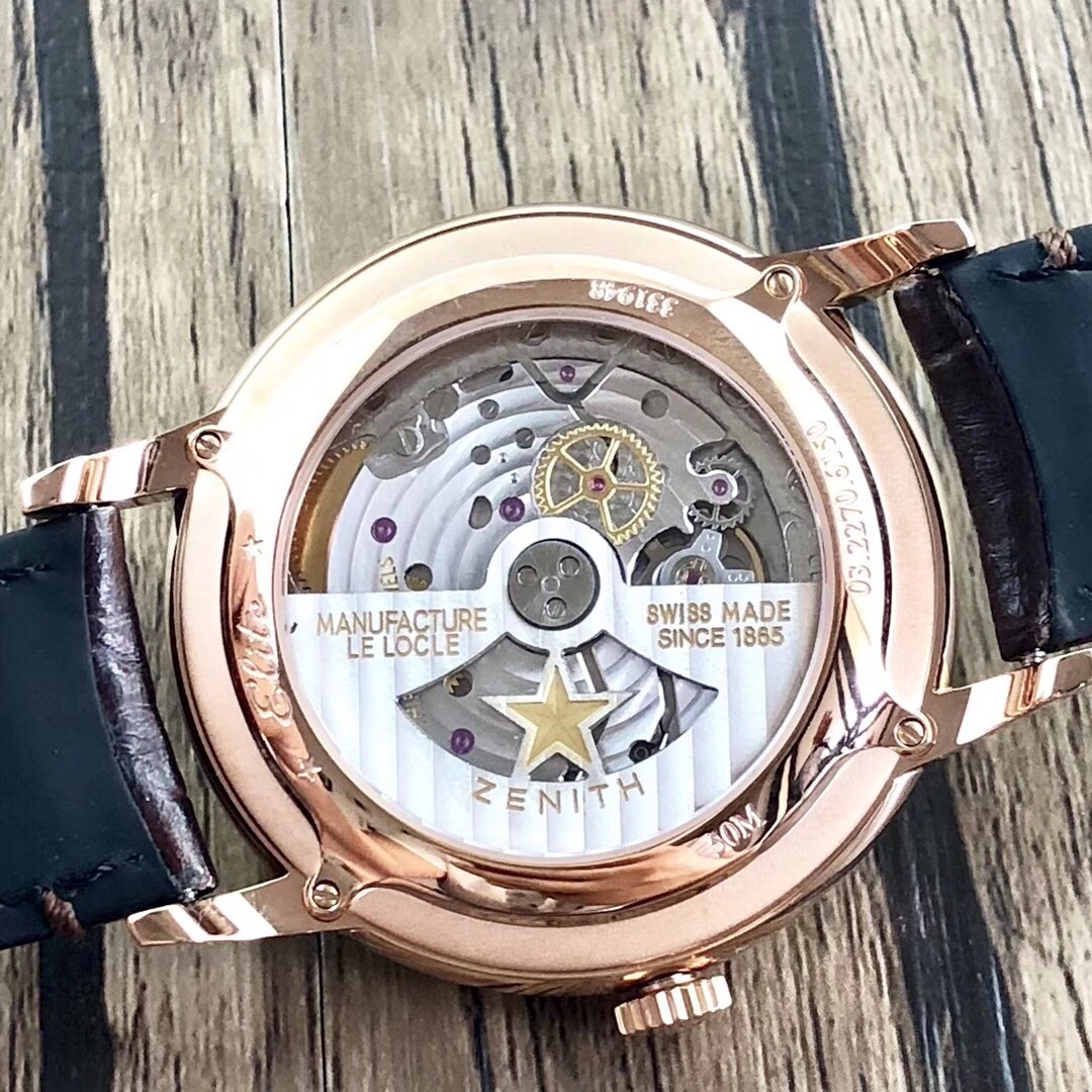 【真力時】菁英系列：一切來得剛剛好！
  機芯：進口9015改制ELITE6150型號-剛剛好
  表殼：原版開模42MM/316L精鋼-剛剛好
  玻璃：弧形雙面防眩處理藍寶石-剛剛好
  字面：字釘鐫刻/鍍銠太陽紋/琢面指針-剛剛好
  皮帶：精選意大利牛皮+膠質底皮-剛剛好
  表扣：原版制動折疊扣-剛剛好
原版開模超級復刻，歷盡兩年時間突破各種工藝難關，到達一切剛剛好的效果！