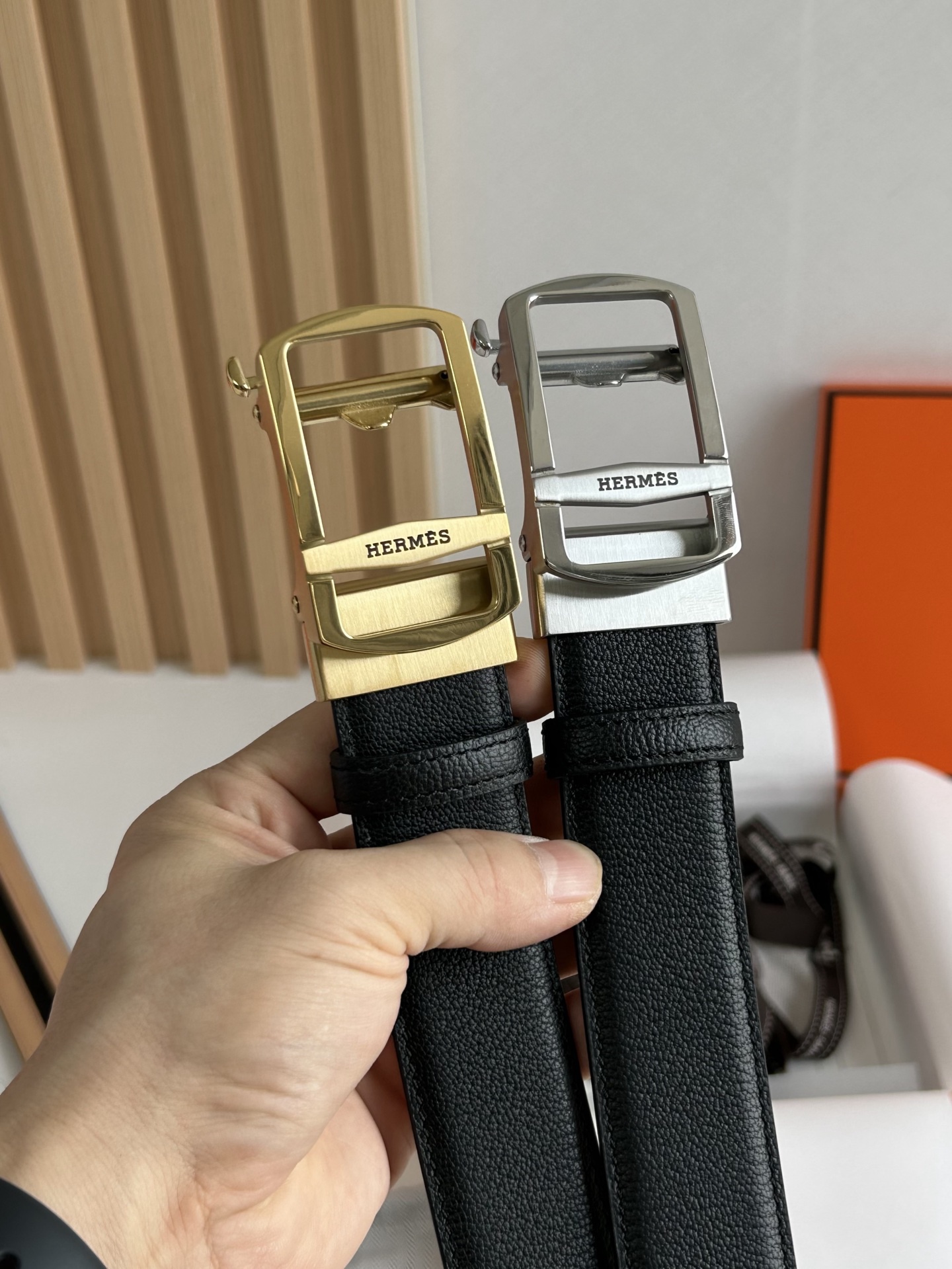 【H家】 新款紋路小牛皮腰帶，寬度3.5cm，搭配新款不鏽鋼自動扣，手感極佳、可以任意裁剪、永恆而經典！轉圖必大賣