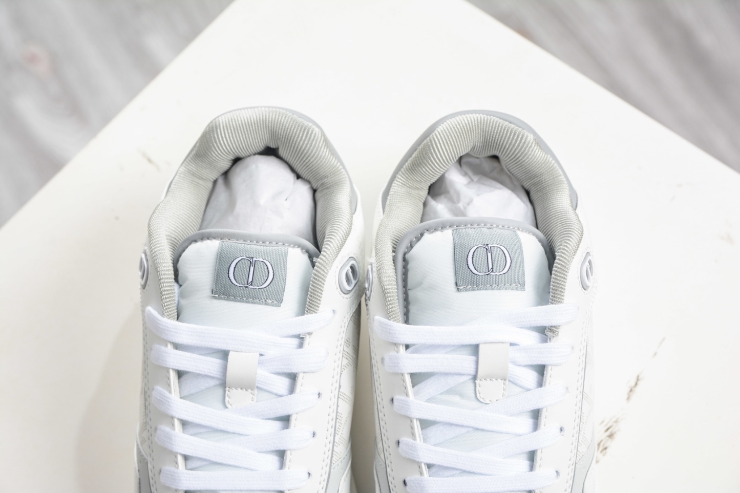 迪奧/Dior B27 Oblique Galaxy Low Top Sneakers B27系列低幫復古真皮百搭運動休閒板鞋 
貨號：3SN272ZIR16536
尺碼：38 39 40 41 42 43 44 45 46