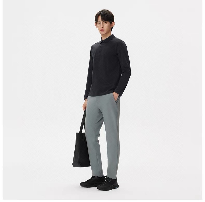 春季新款 KOLON SPORT可隆吸濕長袖防曬+抗菌SECOt恤翻領POLO
大身採用可隆自研面料，具有吸濕速乾，UPF215+防曬及Polygiene抑菌功能門襟採用激光切割工藝，結合肩部超聲波貼合工藝，提升細節品質感領口，門襟及下擺均採用熱壓工藝，外觀平整
