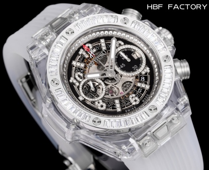 

 
HBF  FACTORY 恒宝HUBLOT 宇舶表年度最佳复刻作品——宇舶BIG BANG系列411.JX.4802.RT“全透明腕表”
【精彩细节】1.还原正品表盘后龙飞凤舞的镂空布局，2.采用与原装同样的丙烯酸有机玻璃极致克隆——完成不可能完成的任务。该材质不仅硬度高，且具有抗鑫腐蚀，耐磨损等卓越物理特性。
【机芯功能】腕表直径45mm。采用增强版计时7750机芯改原装HUB.1242型芯，实现所有功能吻合正装。
【精益求精】全力以赴，层层把关，在保证完美“透视感官”的同时，竭心尽力还原正品