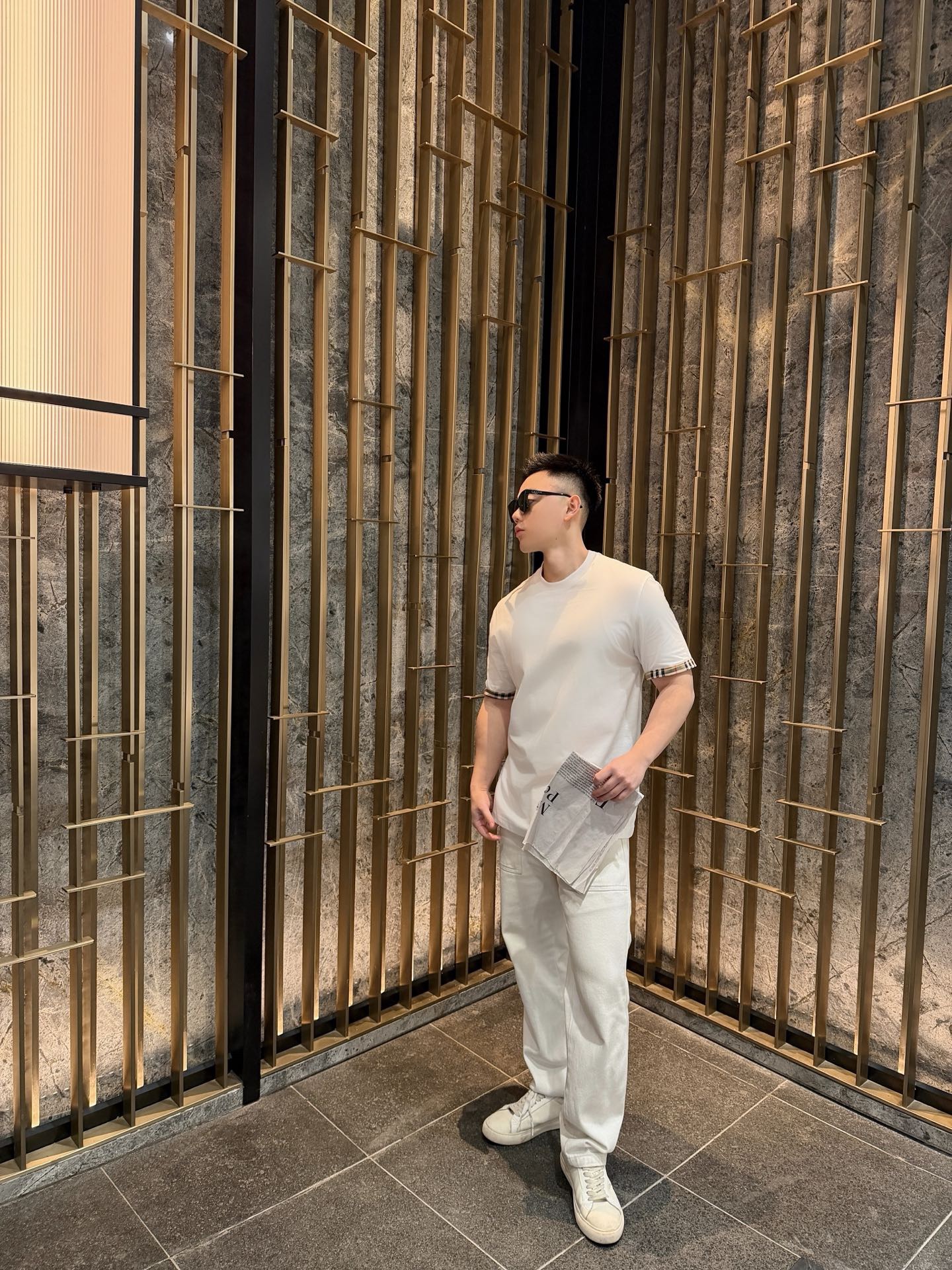 🔝BURBERRY巴寶莉BBR 格紋拼袖短袖T恤
正品購入，50支雙股100%精梳棉170克，2*2精品羅紋210克，面料拼接，面料酵洗，定制1：1商標，合身版型
B Size：S-XL