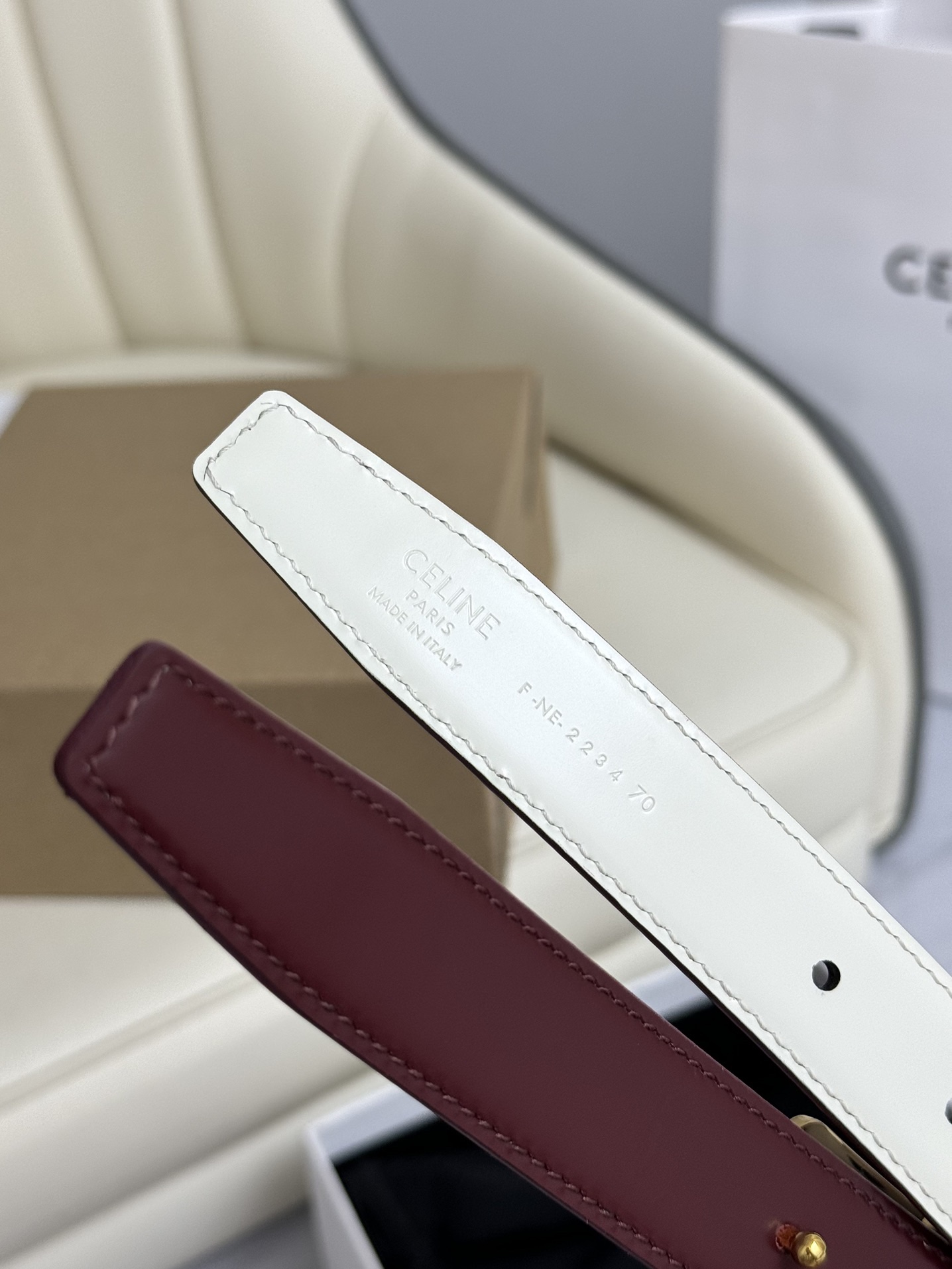 賽琳女裝原單新款寬度:2.5cm精品凱旋門銅扣，正品復刻進口精選優質頭層小牛皮，全粒面小牛皮，比拼正品無壓力。