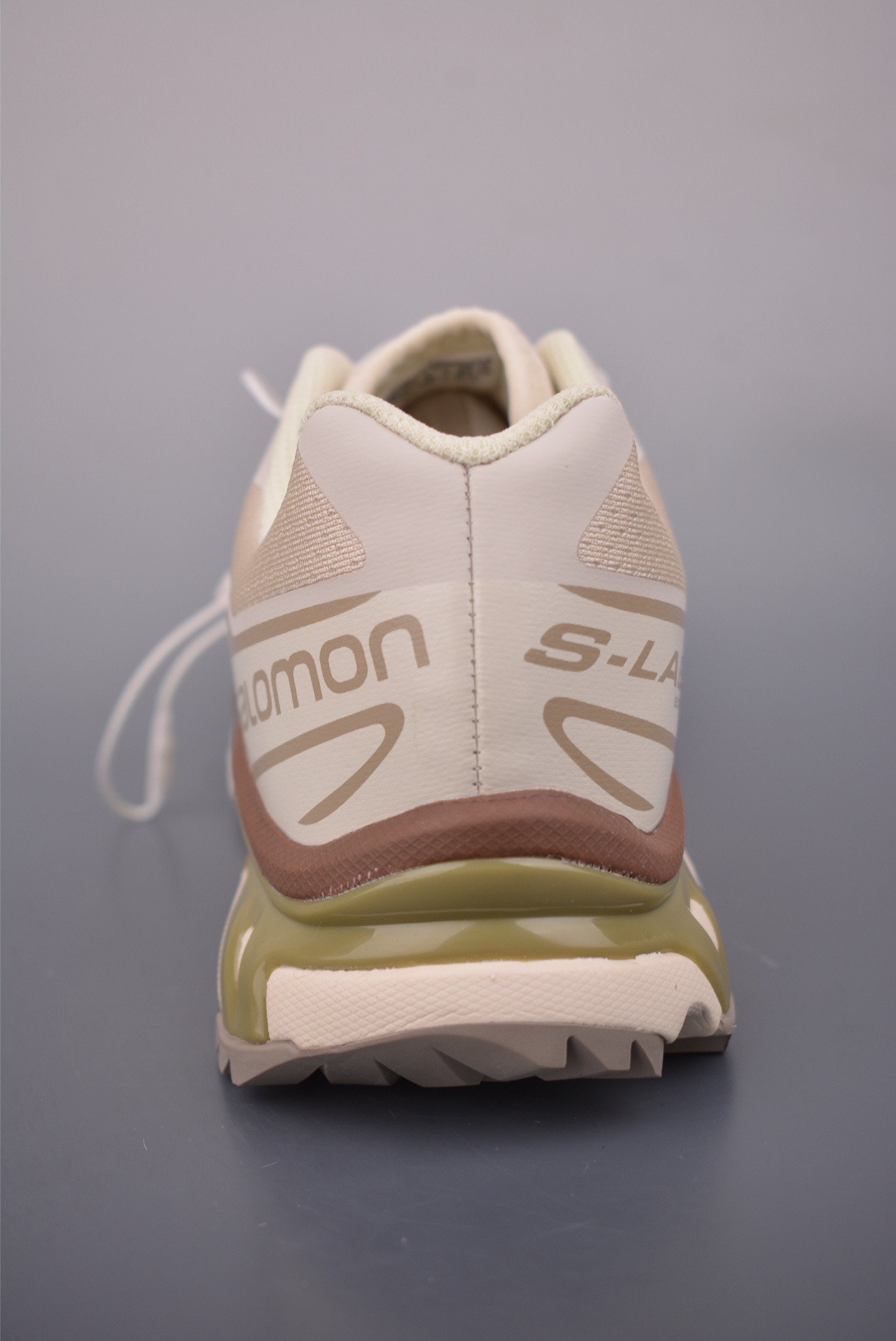 -薩洛蒙 Salomon XT 
QUEST GTX 探索者系列 
潮流越野機能戶外休閒運動跑步鞋
官方貨號: 4784782722
尺碼：36 36.5 37 38 38.5 39 40 40.5 41.5 42 42.5 43 44 44.5 45