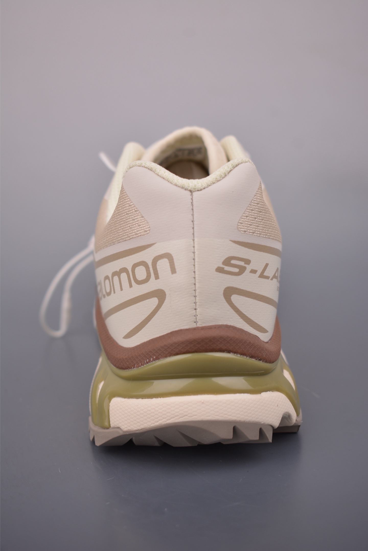 -薩洛蒙 Salomon XT 
QUEST GTX 探索者系列 
潮流越野機能戶外休閒運動跑步鞋
官方貨號: 4784782722
尺碼：36 36.5 37 38 38.5 39 40 40.5 41.5 42 42.5 43 44 44.5 45