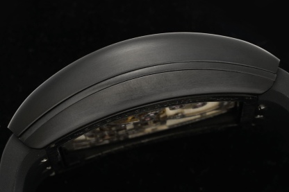 RMS最新款 頂級復刻 法蘭克穆勒V45 Vanguard陀飛輪系列 歷時多年研發機芯 
1 1:1 超級復刻原裝複雜法穆蘭陀飛輪機芯 細節完美到位 打造正品機芯獨具的雙發條盒 超薄工藝 
2超長72小時動力儲存 告別每天手動上鏈 高端玩家的定制款 把頭上鏈30個半圈 發條盒為滿 不需要過度上鏈 
3 千錘百鍊 316L精鋼表殼 超薄表殼 與原裝一致厚度 彎曲弧度 更加貼合手腕 佩戴舒適 
4 純正進口意大利小牛皮 貼合手感品質一流的進口氟橡膠錶帶 與正版全完通用互換
5瑞士工程師 原版機芯拆解 一比一甲