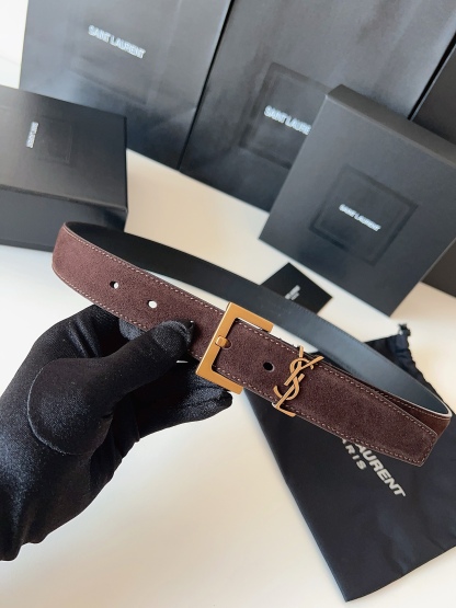 
ysl聖羅蘭2026女士新款腰帶，冬季爆款絨面原版皮，方形搭扣配以ysl標識腰帶環，女士冬季必備款，寬度3.0cm