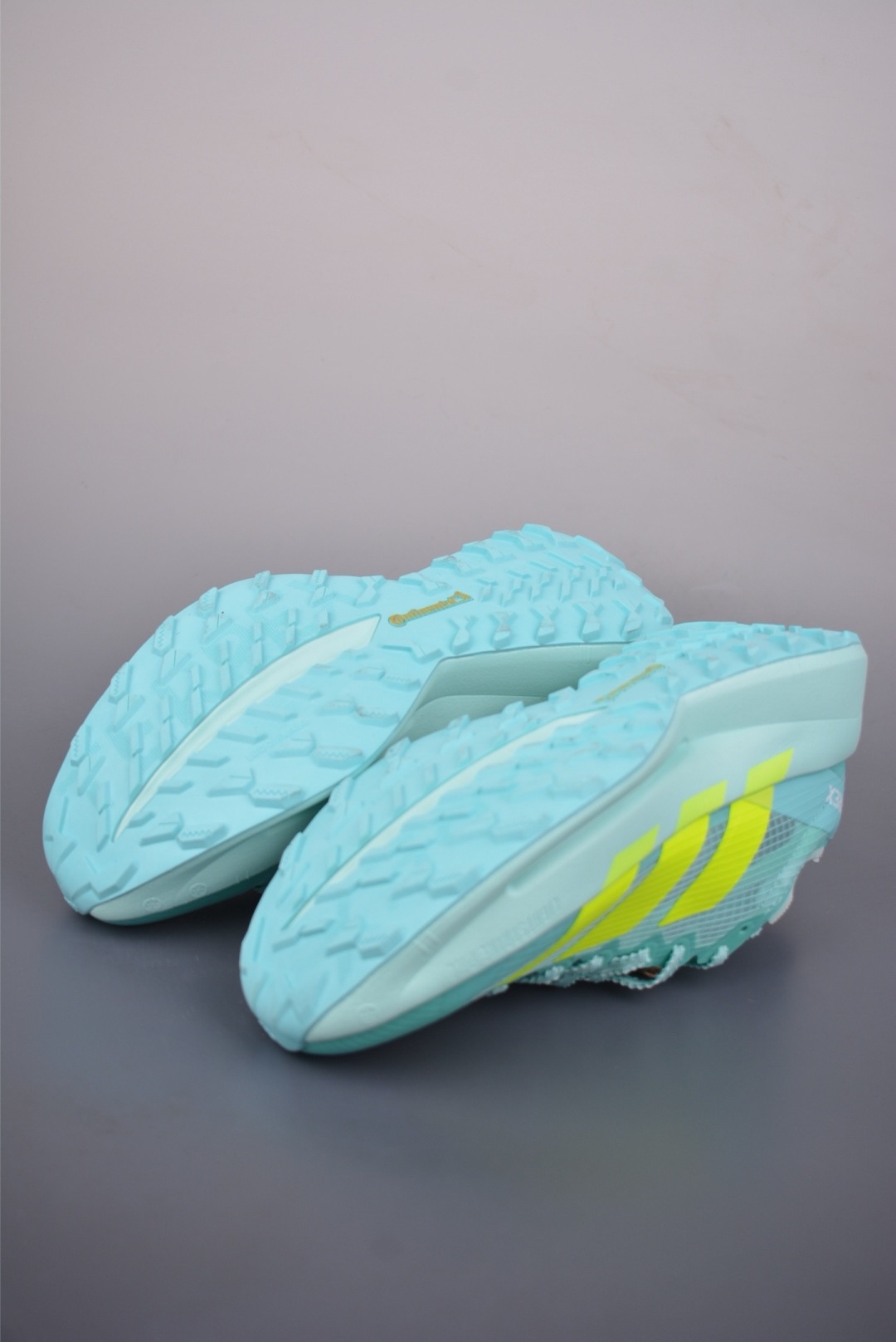 Adidas Terrex Agravic Speedult 2
阿迪超輕透氣緩震跑鞋
官方貨號: JS35262332
尺碼：40 40.5 41 42 42.5 43 44 44.5 45